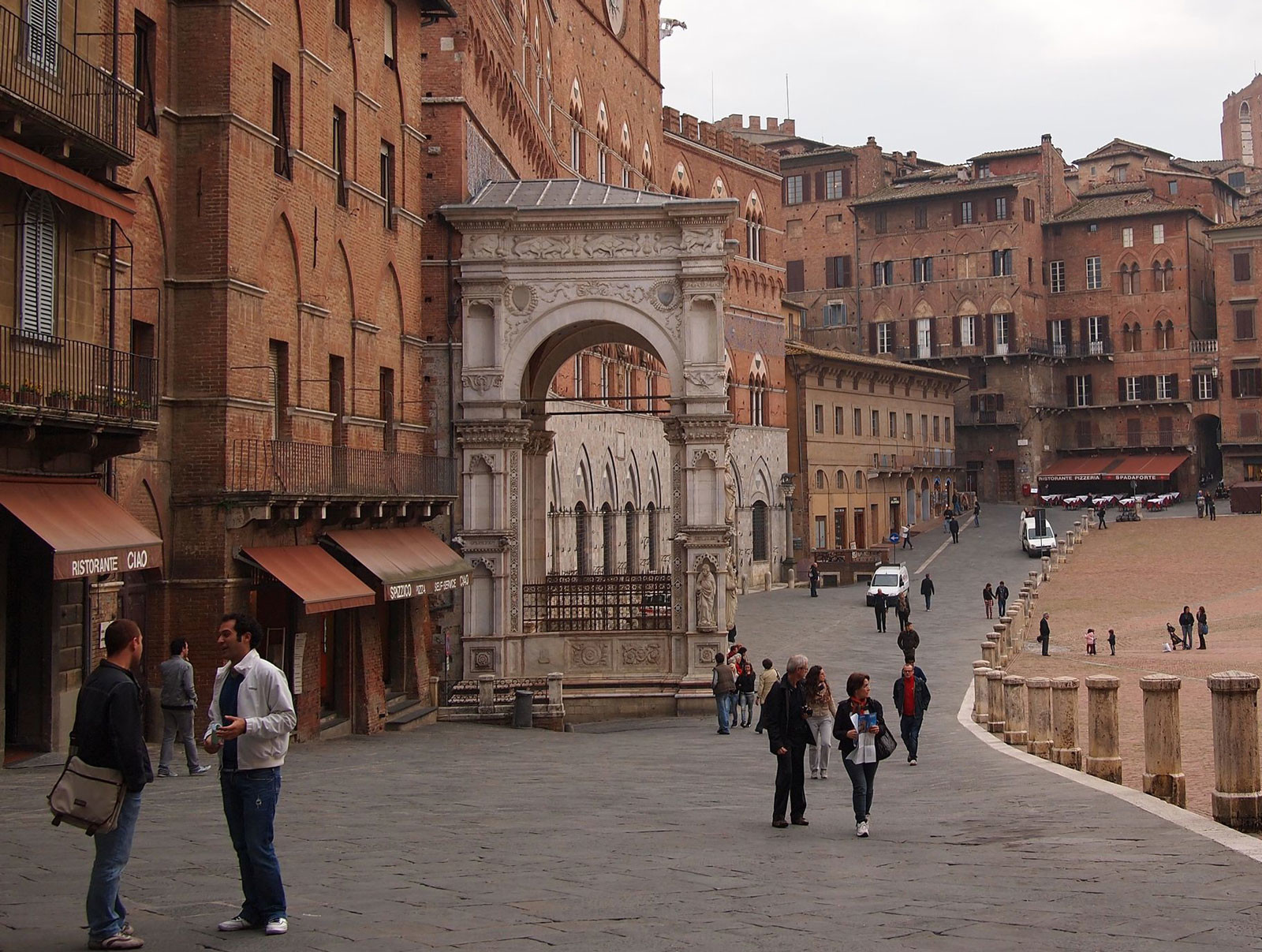 kinh nghiem du lich Siena
