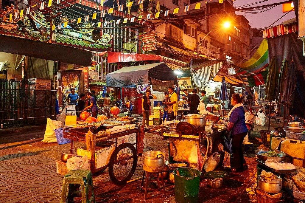 khu pho am thuc noi tieng nhat tai Bangkok