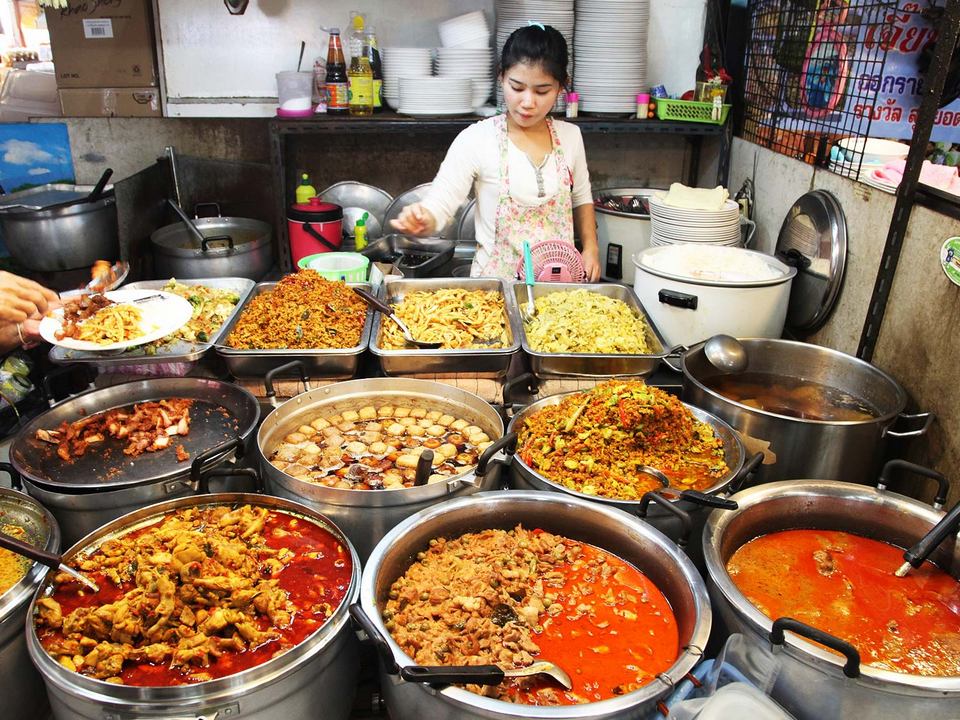 khu pho am thuc noi tieng nhat tai Bangkok