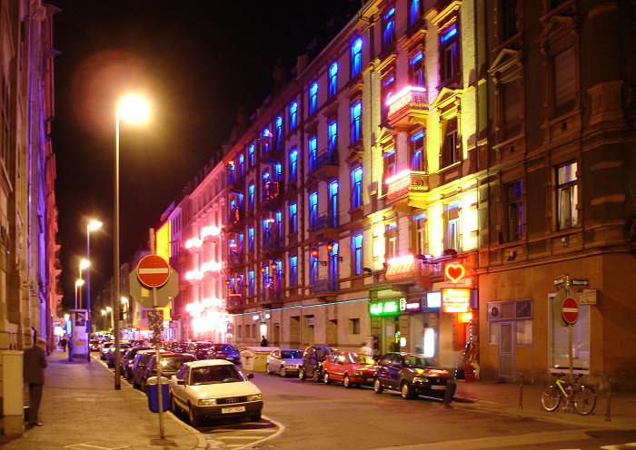 Khu phố đèn đỏ Bahnhofsviertel