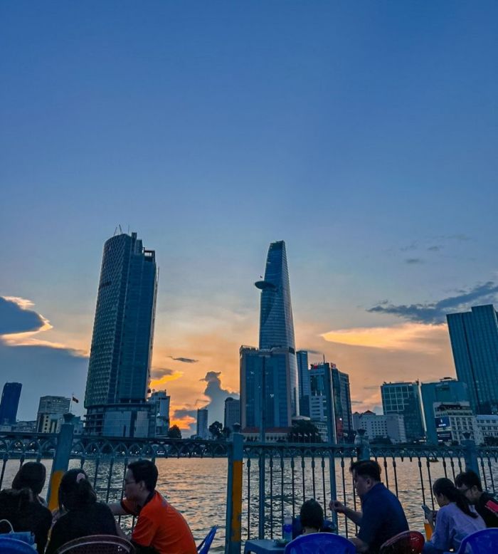 nóc hầm Thủ Thiêm hoàng hôn