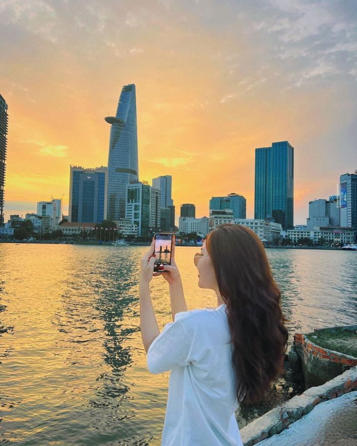 nóc hầm Thủ Thiêm hoàng hôn