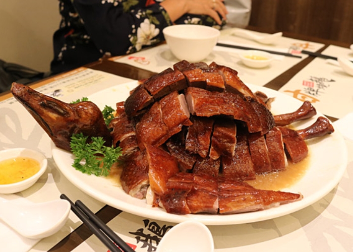 Du lịch Hồng Kông - Ngỗng quay là một món ăn đặc trưng của ẩm thực Hồng Kông