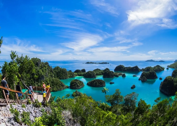 Du lịch Indonesia - Java là một hòn đảo xinh đẹp, với nhiều cảnh quan thiên nhiên