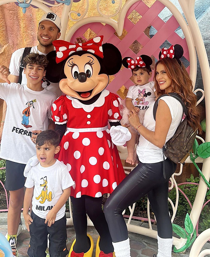 Ghé Disneyland khi du lịch Mỹ