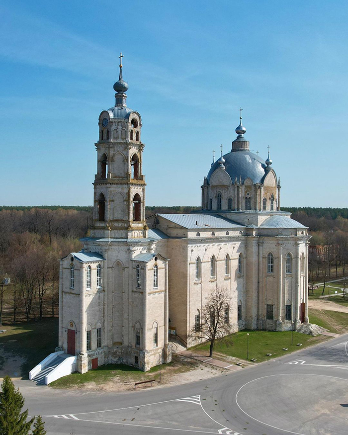 Du lịch Nga khám phá Saint Petersburg