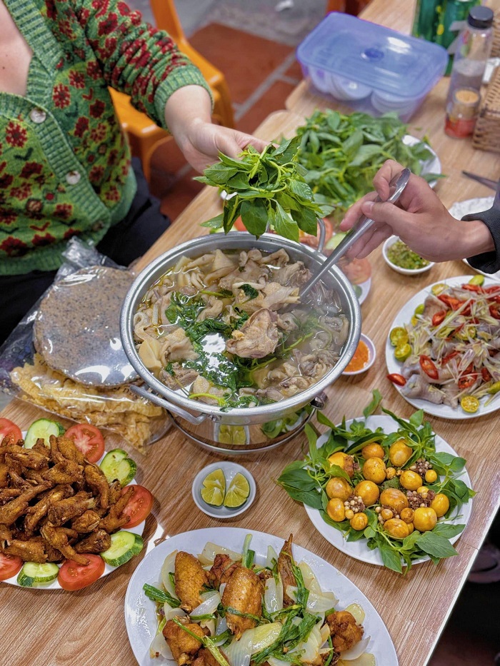 lịch trình 3 ngày du lịch đà lạt dịp tết thưởng thức lẩu gà lá é nóng hổi giữa thời tiết se lạnh