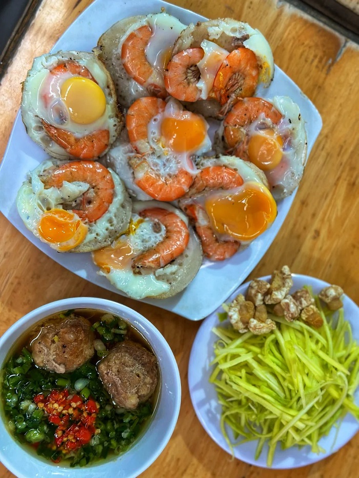 Quán bánh căn ngon ở Nha Trang lại còn rẻ