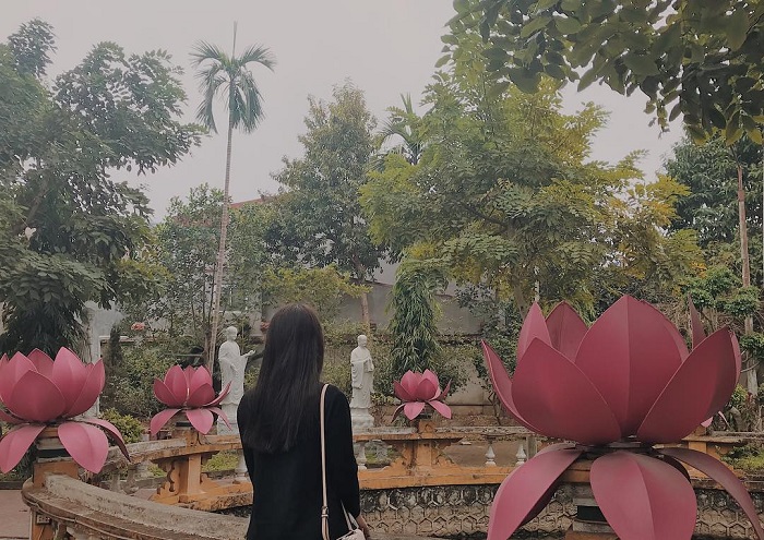 Chùa Dư Hàng Hải Phòng là điểm đến tâm linh thu hút nhiều du khách