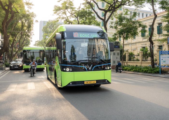 Xe buýt đến Trung tâm Triển lãm Việt Nam VEC