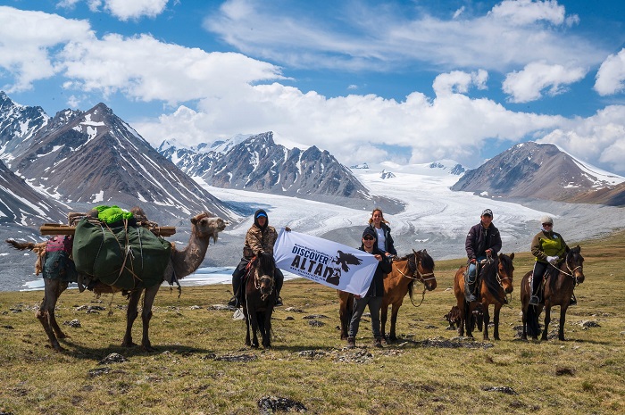 Công viên quốc gia Altai Tavan Bogd sở hữu khung cảnh thiên nhiên vừa thơ mộng vừa hùng vĩ. 