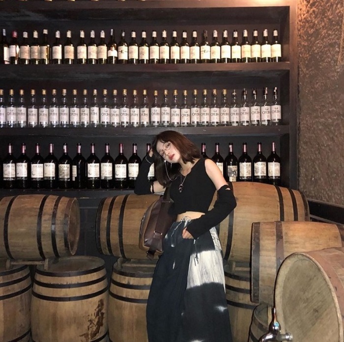 Cẩm nang du lịch Bà Nà Hills Đà Nẵng hầm rượu Debay lâu đời của Bà Nà