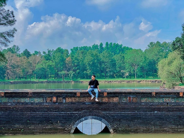 Lăng vua Minh Mạng cũng là điểm du lịch gần sân bay Phú Bài Huế