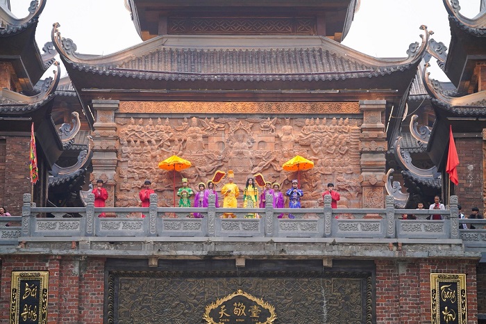 Các công trình trong Khu du lịch Thung Ui Ninh Bình đều mang dáng vẻ cổ kính