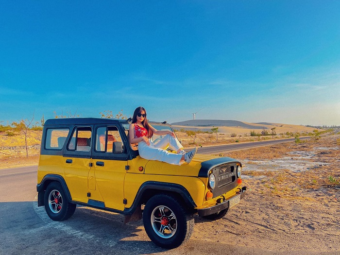 Kinh nghiệm du lịch Mũi Né từ Hà Nội đừng quên thử cảm giác mạnh với xe địa hình 