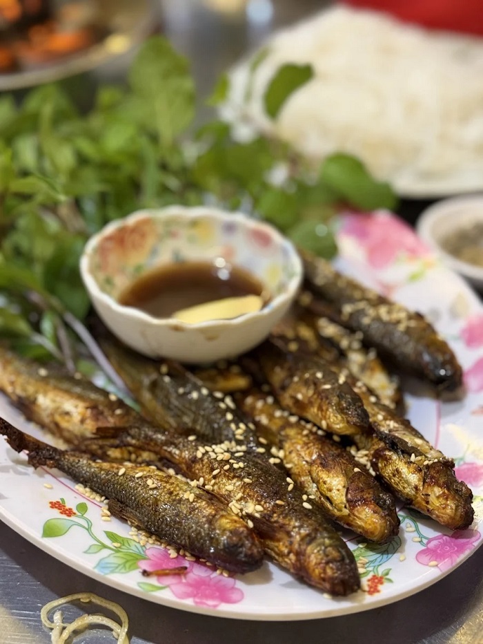 Bữa trưa thưởng thức đặc sản Măng Đen bình dân Lịch trình du lịch Măng Đen dịp Tết