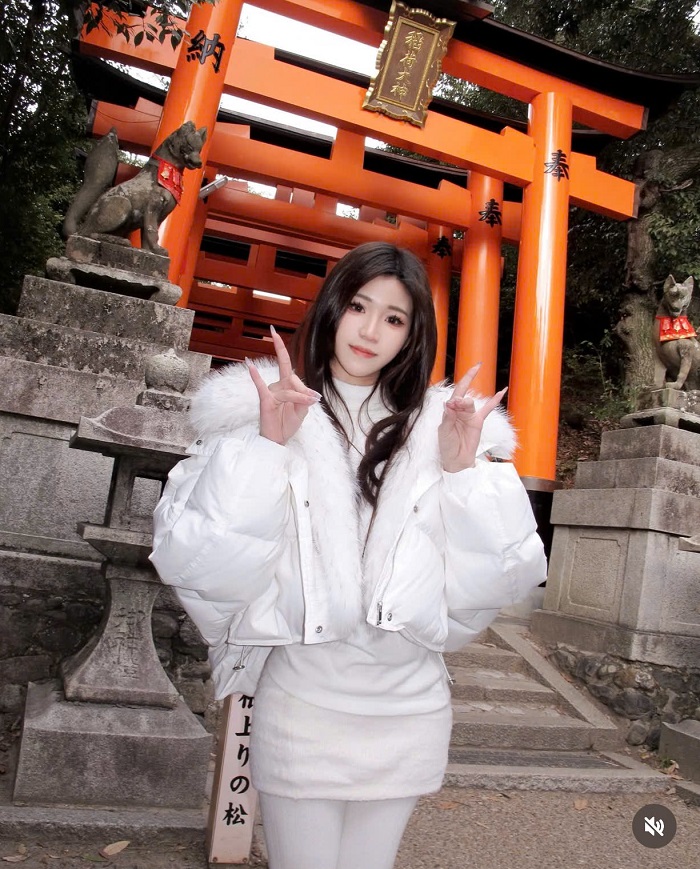 Đền Fushimi Inari với Tour du lịch Nhật Bản từ Hà Nội