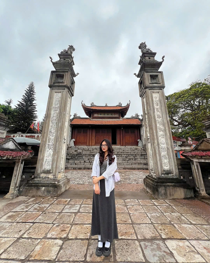 vẻ đẹp kiến trúc của  đền Cờn Nghệ An 