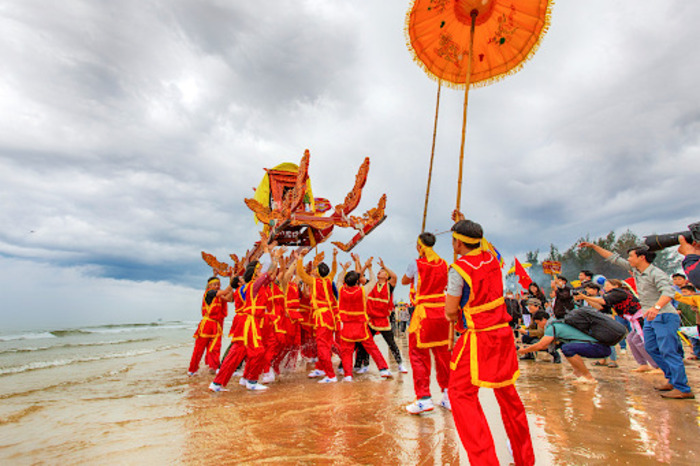 lễ hội đền Cờn Nghệ An 