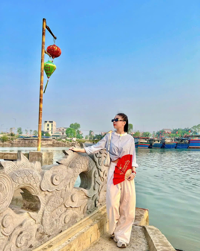 vẻ đẹp kiến trúc của  đền Cờn Nghệ An 