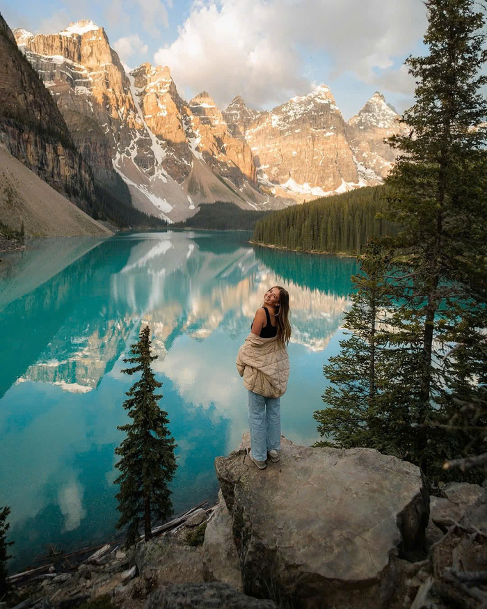 Tham gia các hoạt động dã ngoại thú vị ở Hồ Moraine Canada 