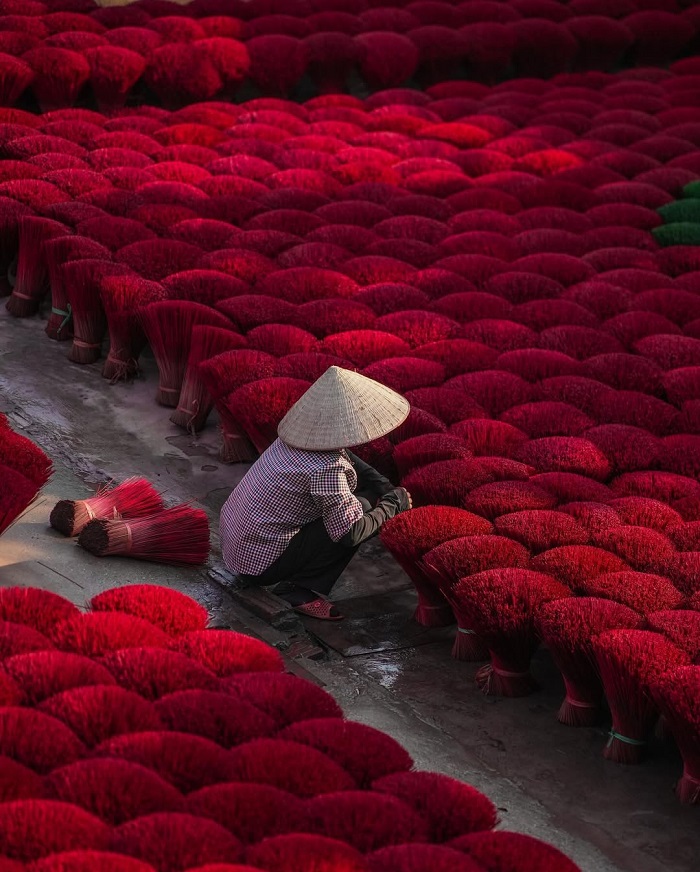 Làng hương Quảng Phú Cầu Hà Nội giá vé chụp ảnh là 100.000 đồng 