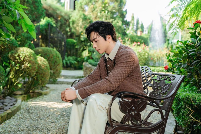 Nhất Minh - Quán quân Solo Cùng Bolero 2024 chọn hướng đi trầm lắng khi ra mắt “Chiều Xuân Xa Nhà”. Ảnh: NVCC