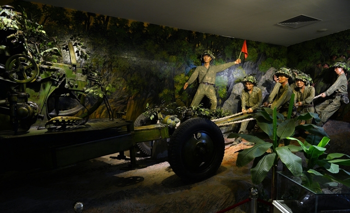 bảo tàng Điện Biên Phủ hiện đang trưng bày một số loại pháo