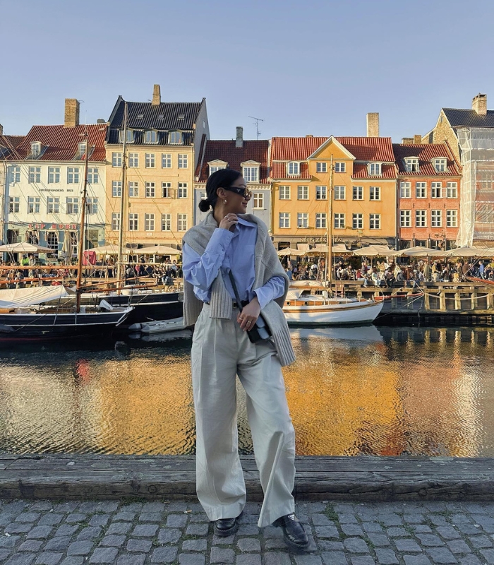 Du lịch Đan Mạch - Nyhavn là một khu phố cảng đầy màu sắc nằm ở trung tâm Copenhagen, Đan Mạch