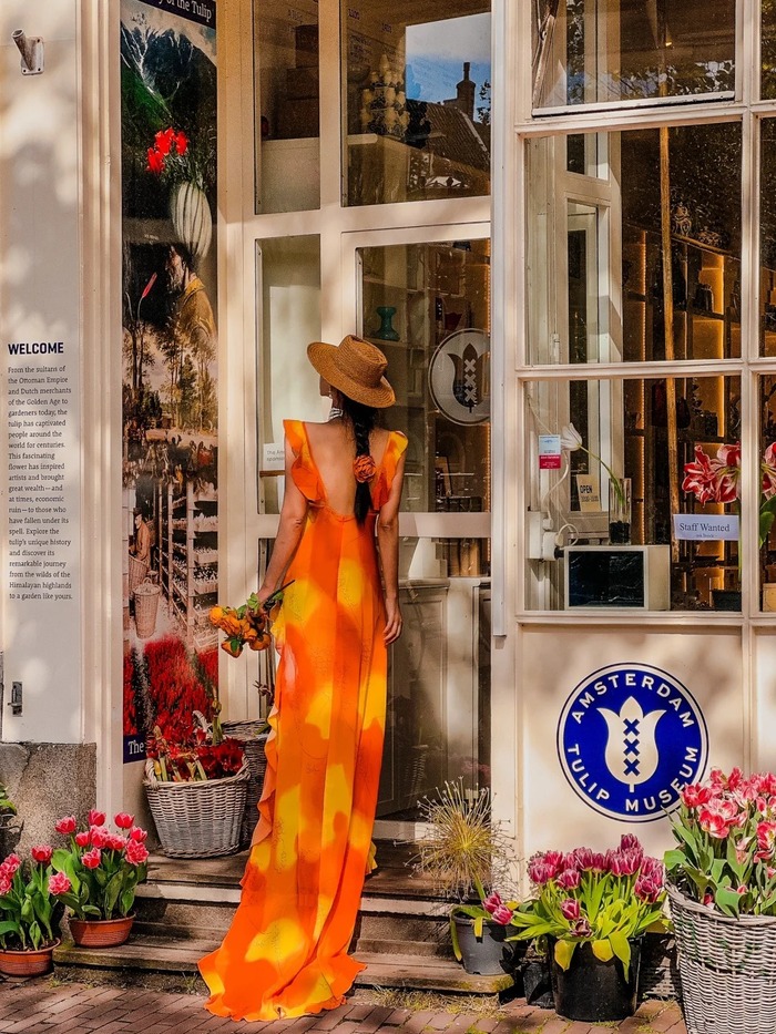 chợ hoa Bloemenmarkt Hà Lan tồn tại từ thế kỷ 17