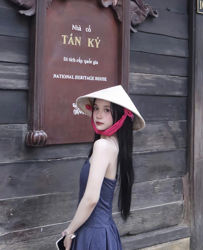 Nhà cổ Tấn Ký là địa điểm nổi tiếng ở phố cổ Hội An