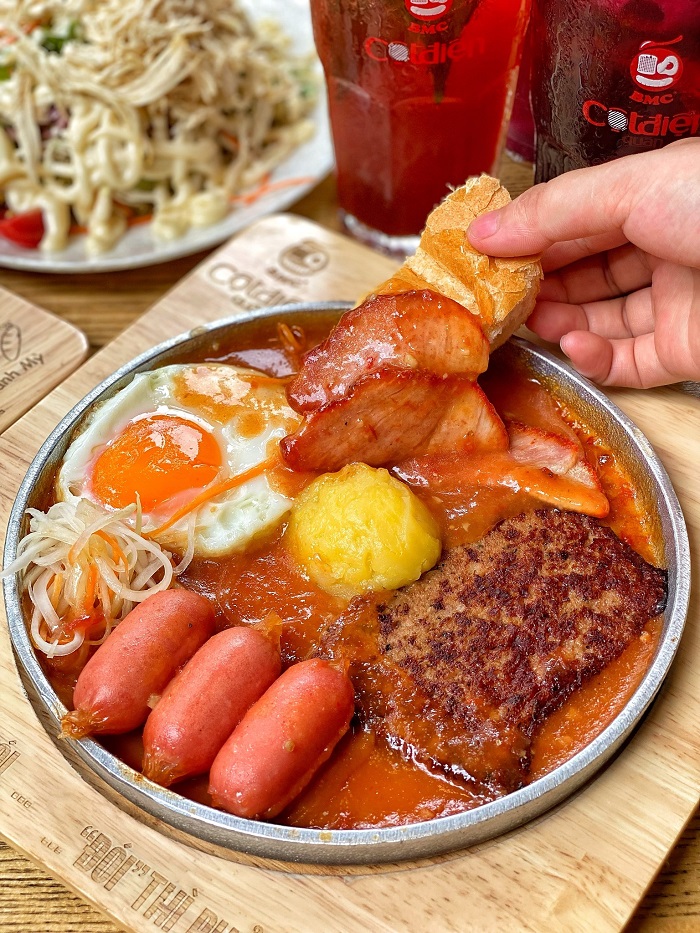 quán ăn ngon phố Tô Hiệu Cầu Giấy Thưởng thức bánh mì chảo quán ăn ngon phố Tô Hiệu Cầu Giấy