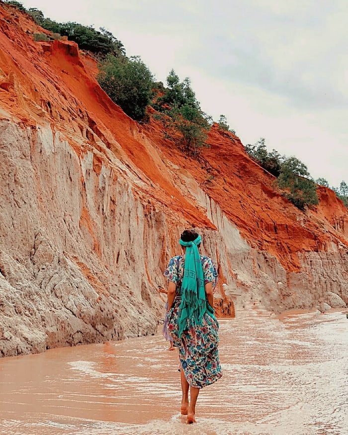 Suối Tiên nằm ngay gần The Silk Road Mũi Né