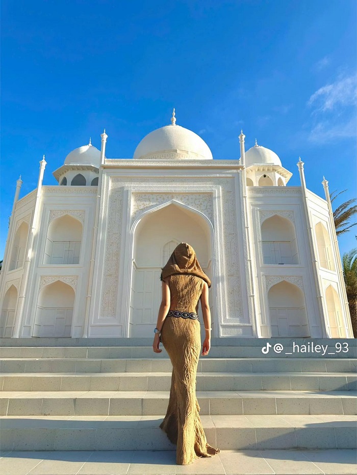 The Silk Road Mũi Né có giá vé bình dân, phù hợp với mọi đối tượng