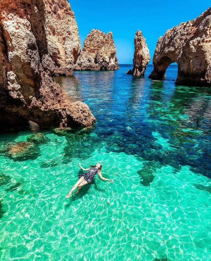 bơi lội bãi biển Algarve Bồ Đào Nha