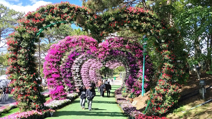 Công viên hoa Dalat Fantasy cho các tín đồ đang tìm điểm check in mới ở Đà Lạt