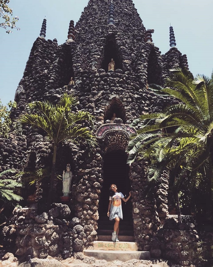 Chùa Từ Vân là điểm du lịch tâm linh nổi tiếng miền Trung mà bạn nên ghé thăm