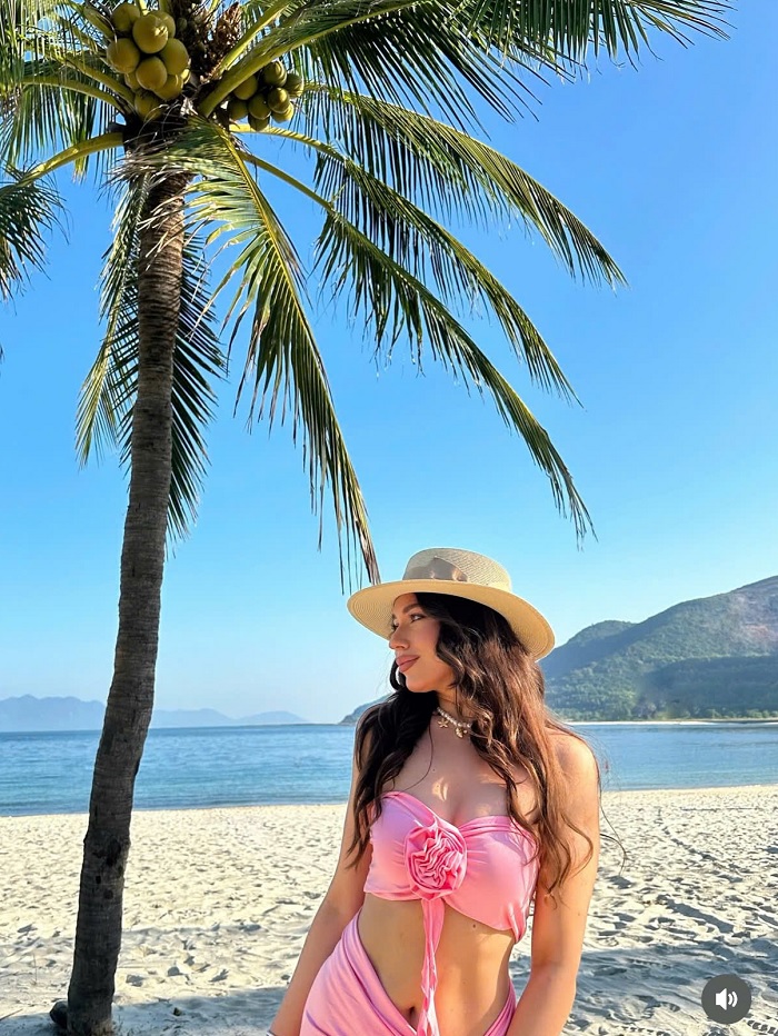 Hòn Tre Nha Trang Hòn Tre Nha Trang là hòn đảo lớn nhất trong Vịnh Nha Trang