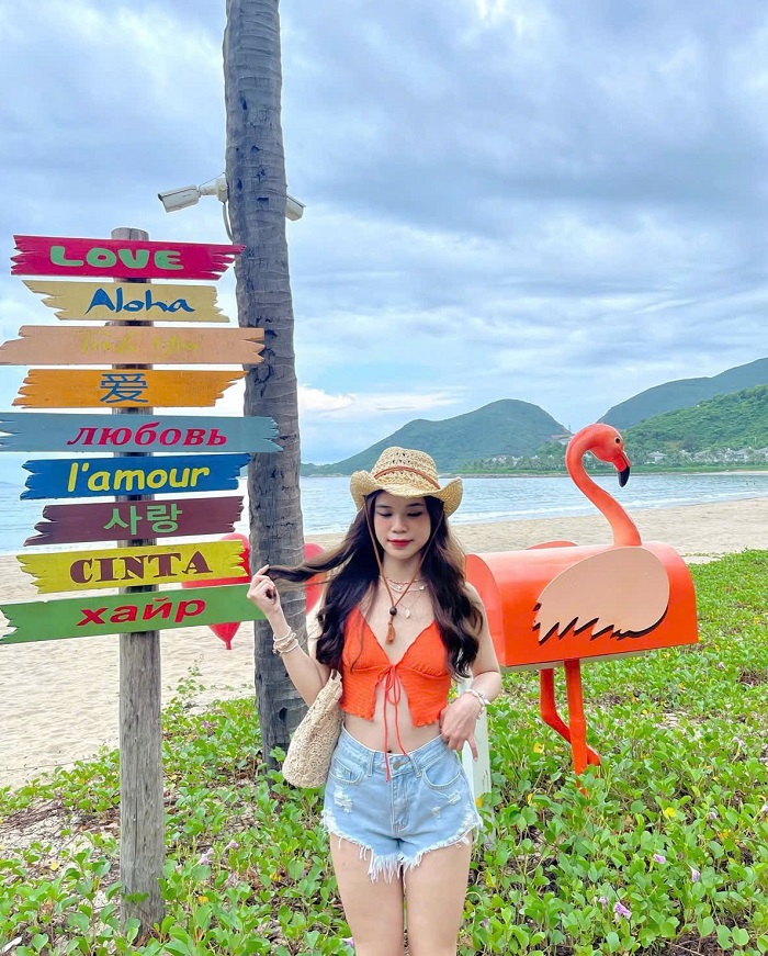 Hòn Tre Nha Trang Bạn có thể tới Hòn Tre Nha Trang bằng nhiều cách khác nhau