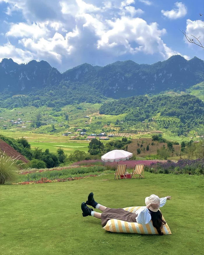 Một Khu Vườn Mộc Châu với không gian ngoài trời xanh mướt