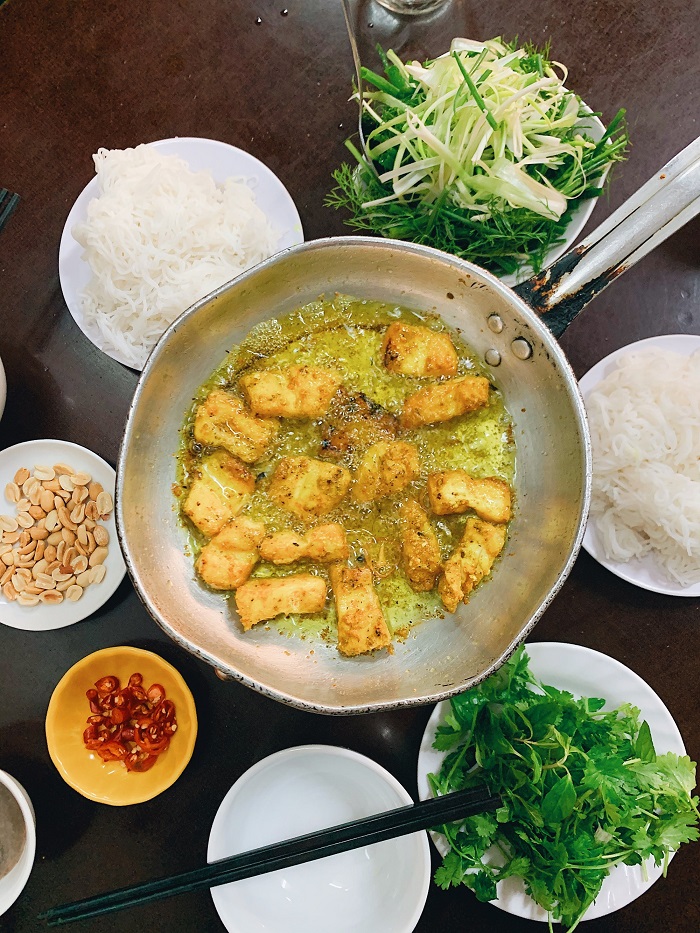 Lập team thưởng thức quán ăn ngon ở gần Hồ Gươm Hoàn Kiếm