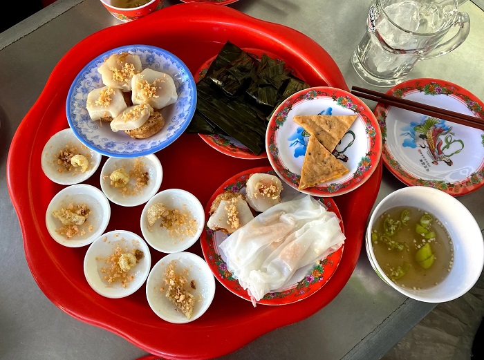 Thưởng thức món ăn dân dã khi tìm quán ăn ngon rẻ ở Huế