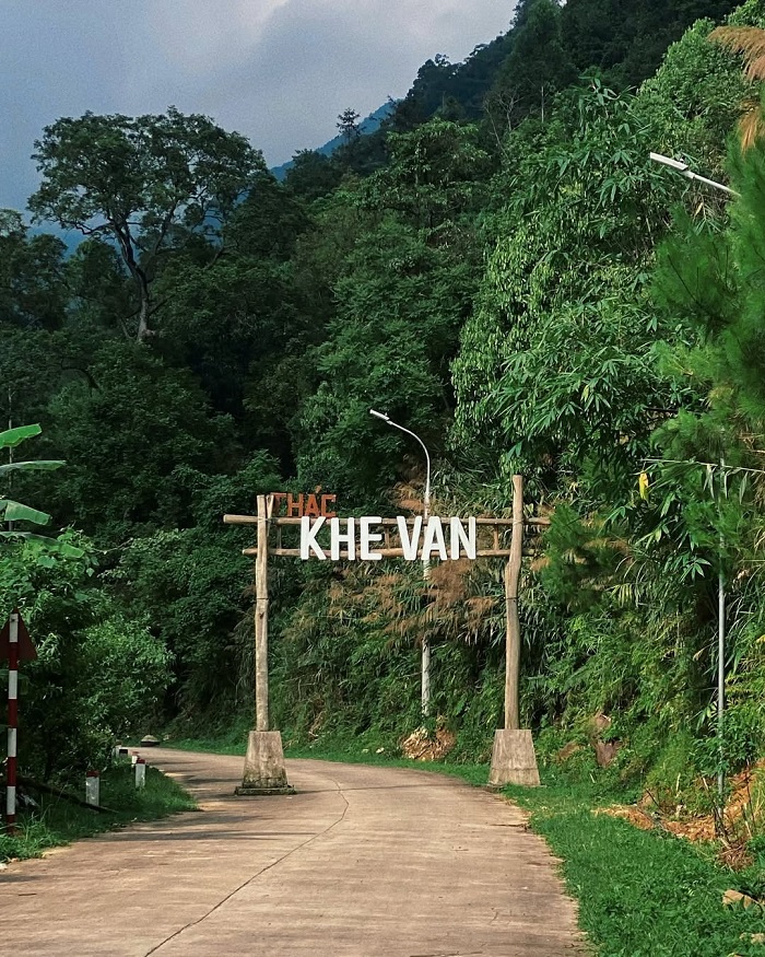 Thác Khe Vằn Quảng Ninh là điểm đến đẹp ở Bình Liêu