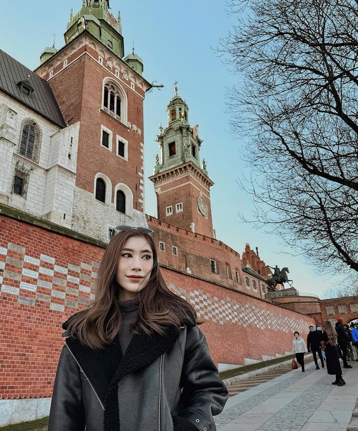 Lâu đài Wawel cổ kính thu hút du khách Tour du lịch châu Âu từ Hà Nội giá tốt nhất