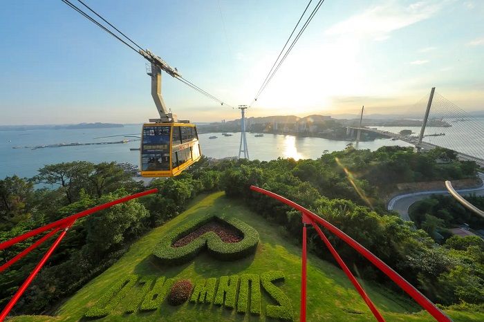 tuyến cáp treo Việt Nam đẹp nhất Châu Á cáp treo Nữ hoàng vượt biển khi du lịch Hạ Long