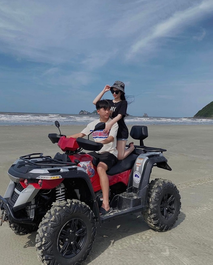 Lái xe địa hình vi vu trên đảo Ngọc Vừng Quảng Ninh