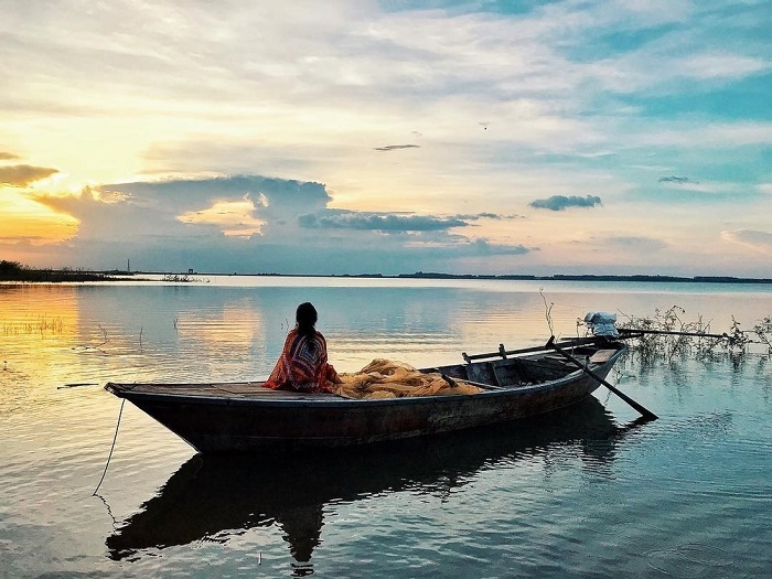 Hồ Trị An cũng là một địa điểm tránh nóng gần Sài Gòn lý tưởng cho những ai lười đi xa