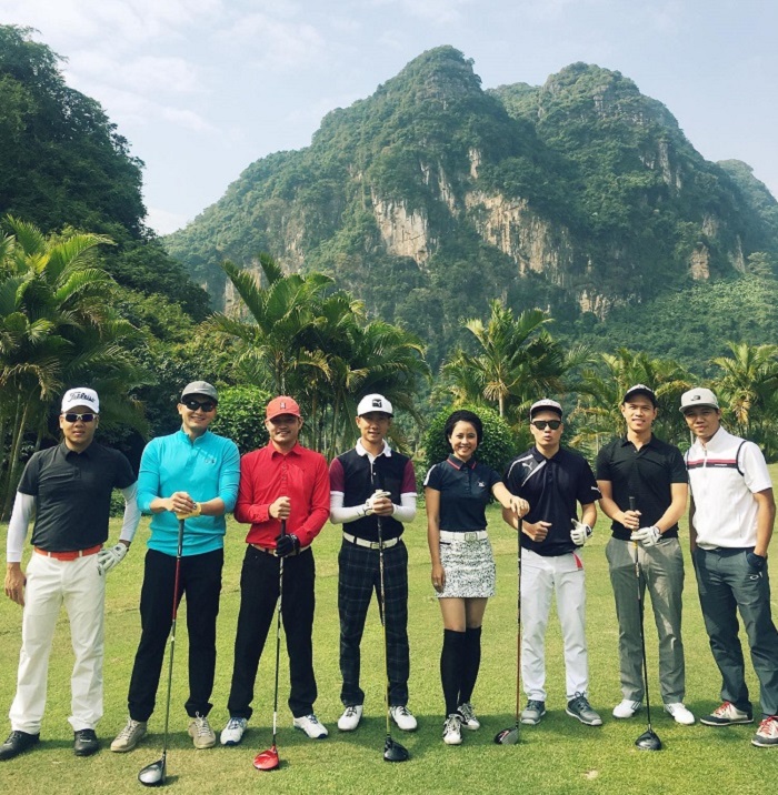 Người ta còn du lịch Lương Sơn Hòa Bình để trải nghiệm môn thể thao golf