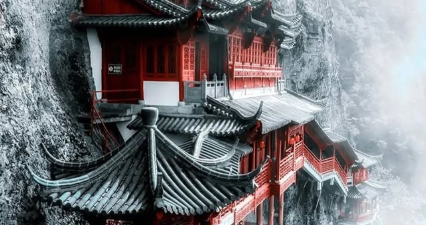 Tận hưởng sự yên bình trên núi Hengshan dưới lăng kính cẩm nang du lịch Hồ Nam