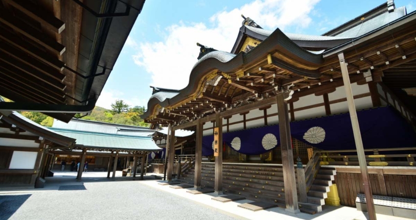 Lâu đài Ise qua lăng kính cẩm nang du lịch Mie